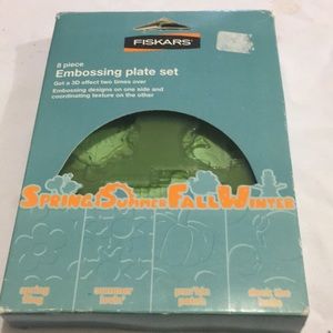 Fiskars 8 Pc All Seasons embossing Plate set NEW